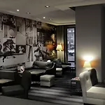 Mercure Centre Port De Plaisance Hotel 4*