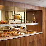 فندق Mercure Centre Port De Plaisance كان