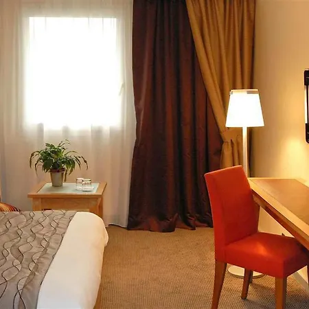 Mercure Centre Port De Plaisance Caen