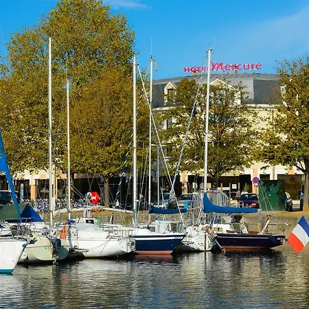 Mercure Centre Port De Plaisance Отель 4*
