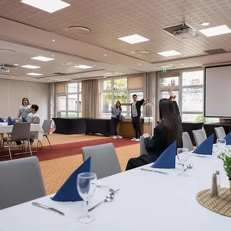 Mercure Centre Port De Plaisance Caen