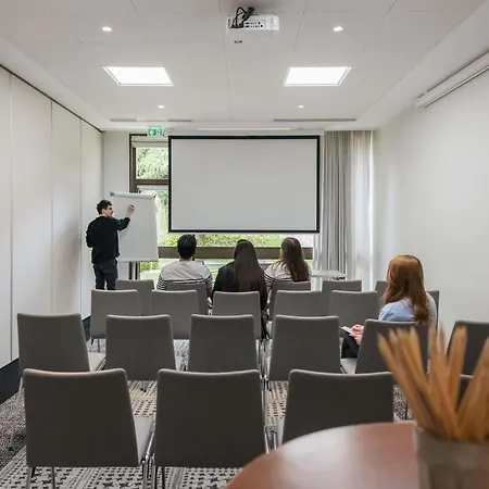 Mercure Centre Port De Plaisance Кан