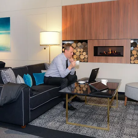 Mercure Centre Port De Plaisance 4*