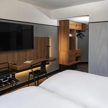 Hotel Mercure Centre Port De Plaisance