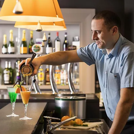 Mercure Centre Port De Plaisance Caen