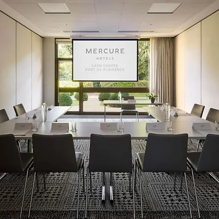 Hotel Mercure Centre Port De Plaisance 4*