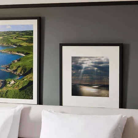 Mercure Centre Port De Plaisance 4*