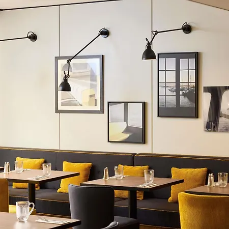 Hotel Mercure Centre Port De Plaisance 4*