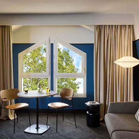 Ξενοδοχείο Mercure Centre Port De Plaisance 4*