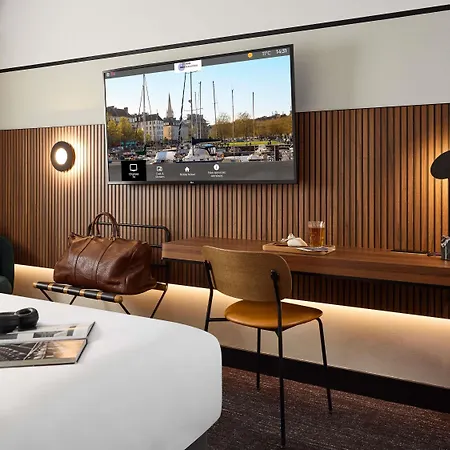 Mercure Centre Port De Plaisance 4*