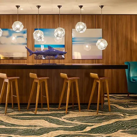 Mercure Centre Port De Plaisance 4*