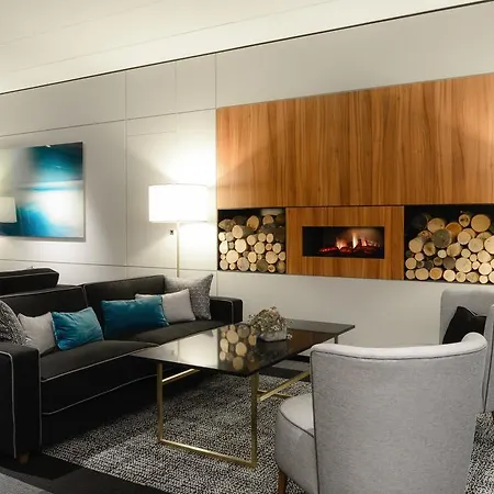 Отель Mercure Centre Port De Plaisance