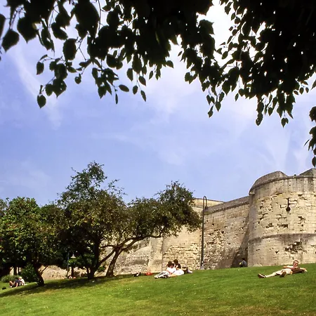 Mercure Centre Port De Plaisance 4* Кан