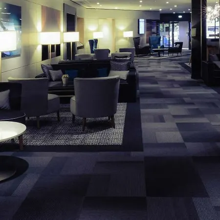 Mercure Centre Port De Plaisance Hotell 4*