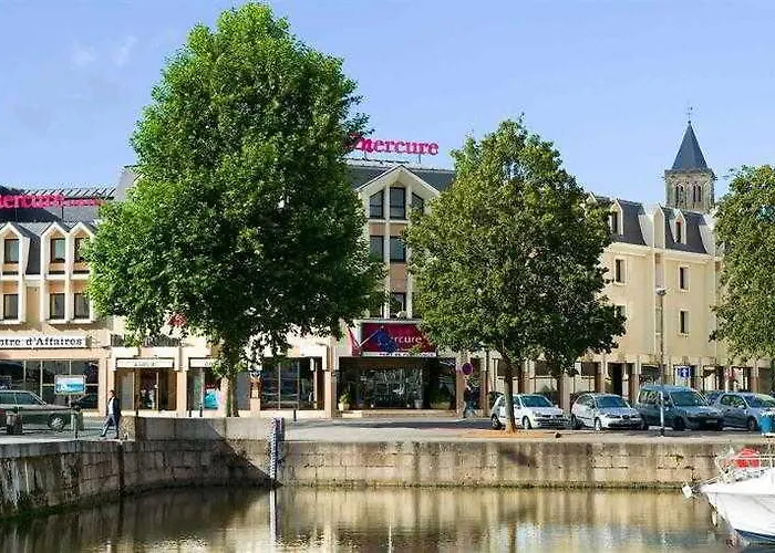 Mercure Centre Port De Plaisance 4*