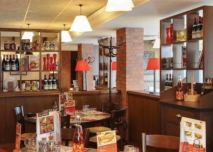 Mercure Centre Port De Plaisance Szálloda