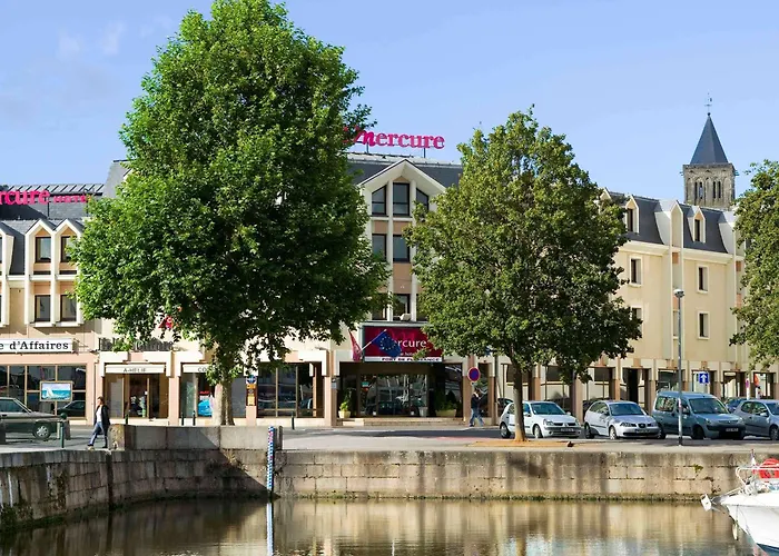 Mercure Centre Port De Plaisance Hotel 4*