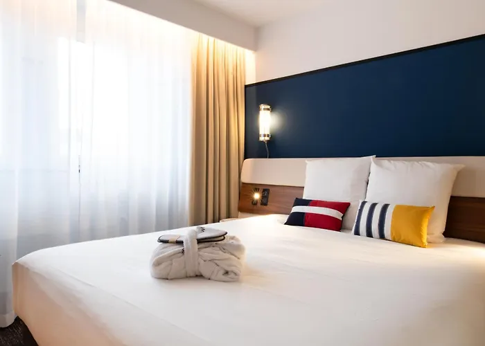 Szálloda Mercure Centre Port De Plaisance 4*