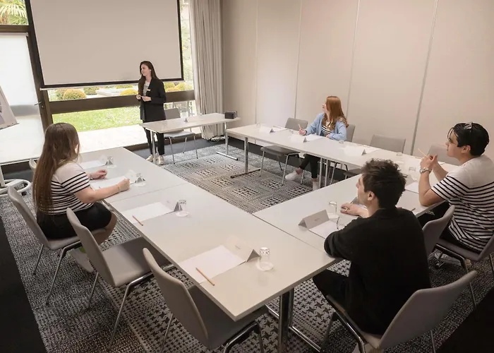 Mercure Centre Port De Plaisance Szálloda