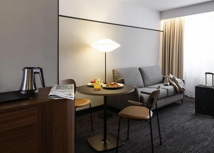 Mercure Centre Port De Plaisance Szálloda 4*