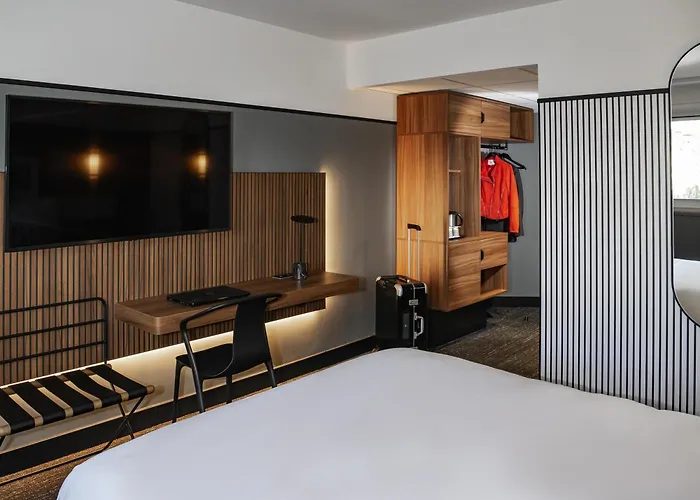 Mercure Centre Port De Plaisance Szálloda 4*