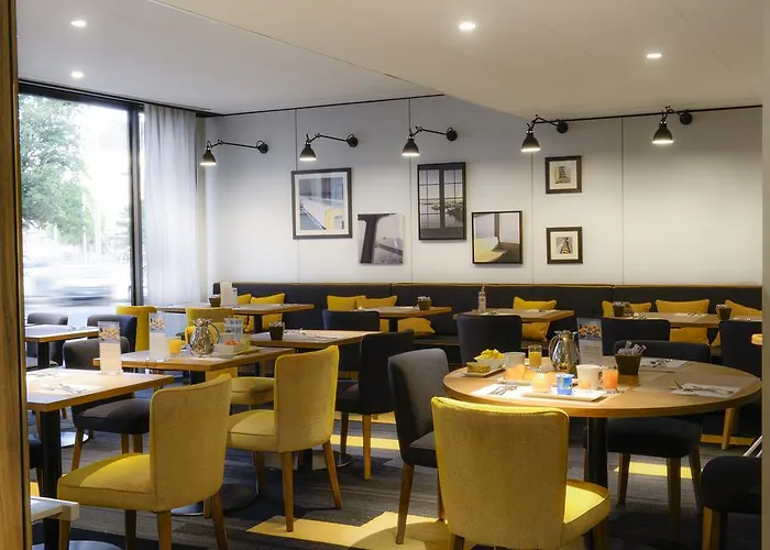 Mercure Centre Port De Plaisance 4*